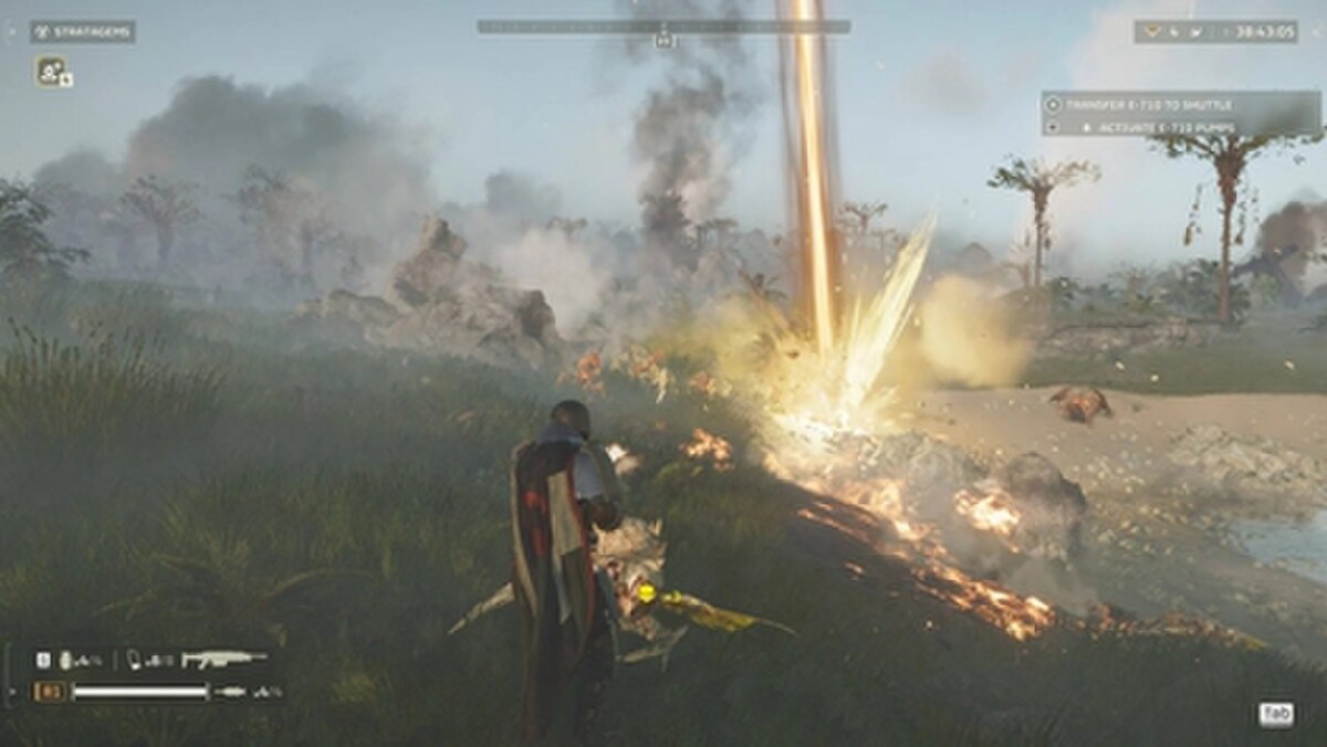 Helldivers 2 — gameplay screenshot koji prikazuje igrača koji koristi Orbital Laser Stratagem u borbi protiv Terminida