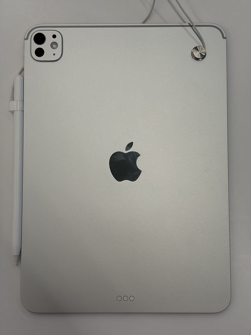 11-inčni iPad Pro M5 s Apple Pencil Pro olovkom — usporedba flagship tableta 2026.